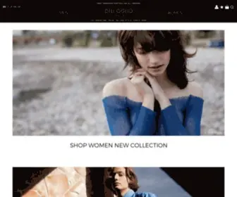 Dellogliostore.com(Online designer fashion store) Screenshot