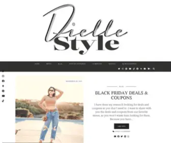 Diellestyle.com(Dielle Style a fashion blog by Dielle Pike) Screenshot