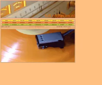 Hifimuseum.info(Hifimuseum hifi museum stereo apparatuurradio historie nederlandse vereniging oranje paars groen bruin geel retro space age philips aristona erres akai sony design cube elcaset magnasphere magnat denon pioneer technics folder folders catalogus) Screenshot