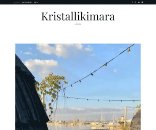 Kristallikimara.fi(Lifestyleblogi Kristallikimara. Muodikkaiden asujen suunnittelua ja kosmetiikkakokeiluja matkahaaveilujen välissä) Screenshot