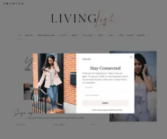 Livinglesh.com(Philadelphia Petite Fashion & Luxury Lifestyle Blog) Screenshot