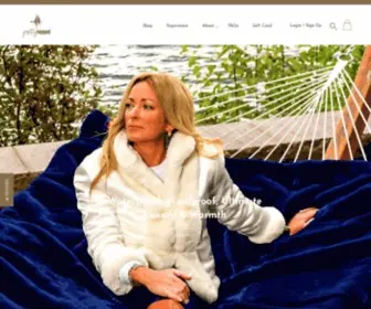 Prettyruggedgear.com(World's Luxury Faux Fur Blankets) Screenshot