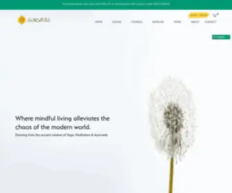 Sarveda.com(Ayurveda, Yoga & Mindful living for the Modern World) Screenshot