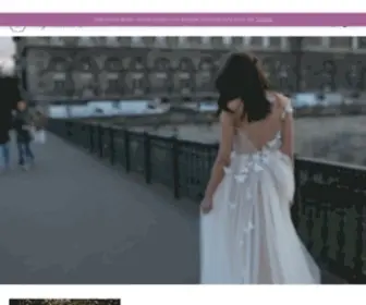 Trulyenamoured.com(Truly Enamoured Designer Wedding Gowns) Screenshot